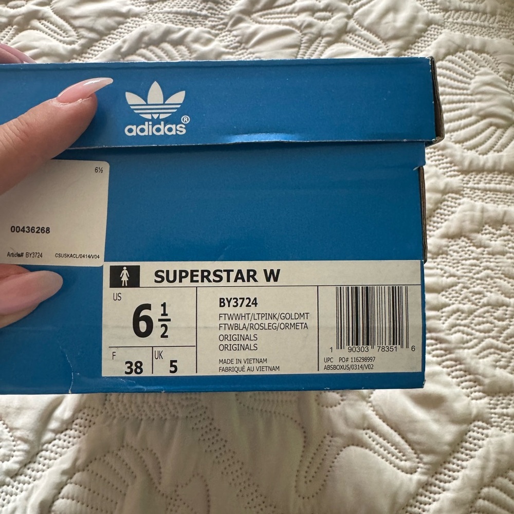 Adidas White and Pink Superstar - Picture 3 of 3